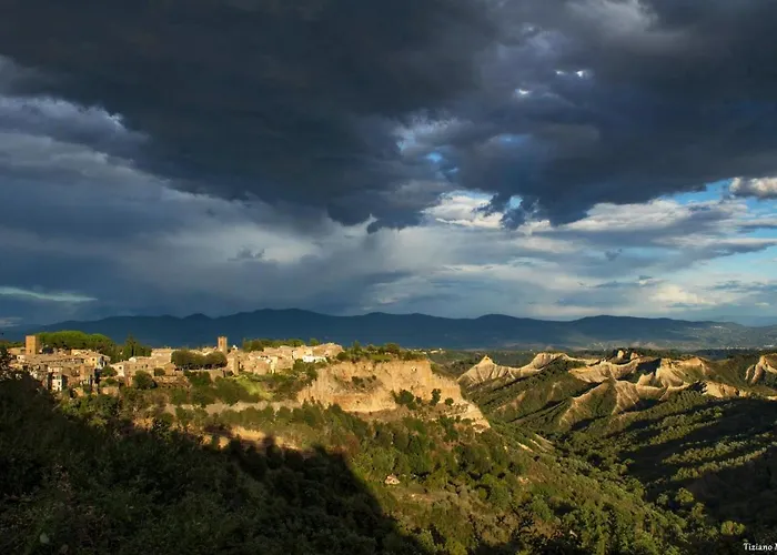 La Finestra su Civita